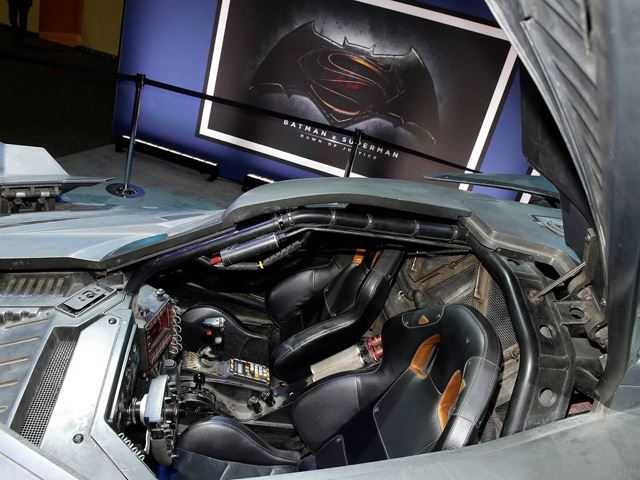 Представлен новый автомобиль Бэтмена